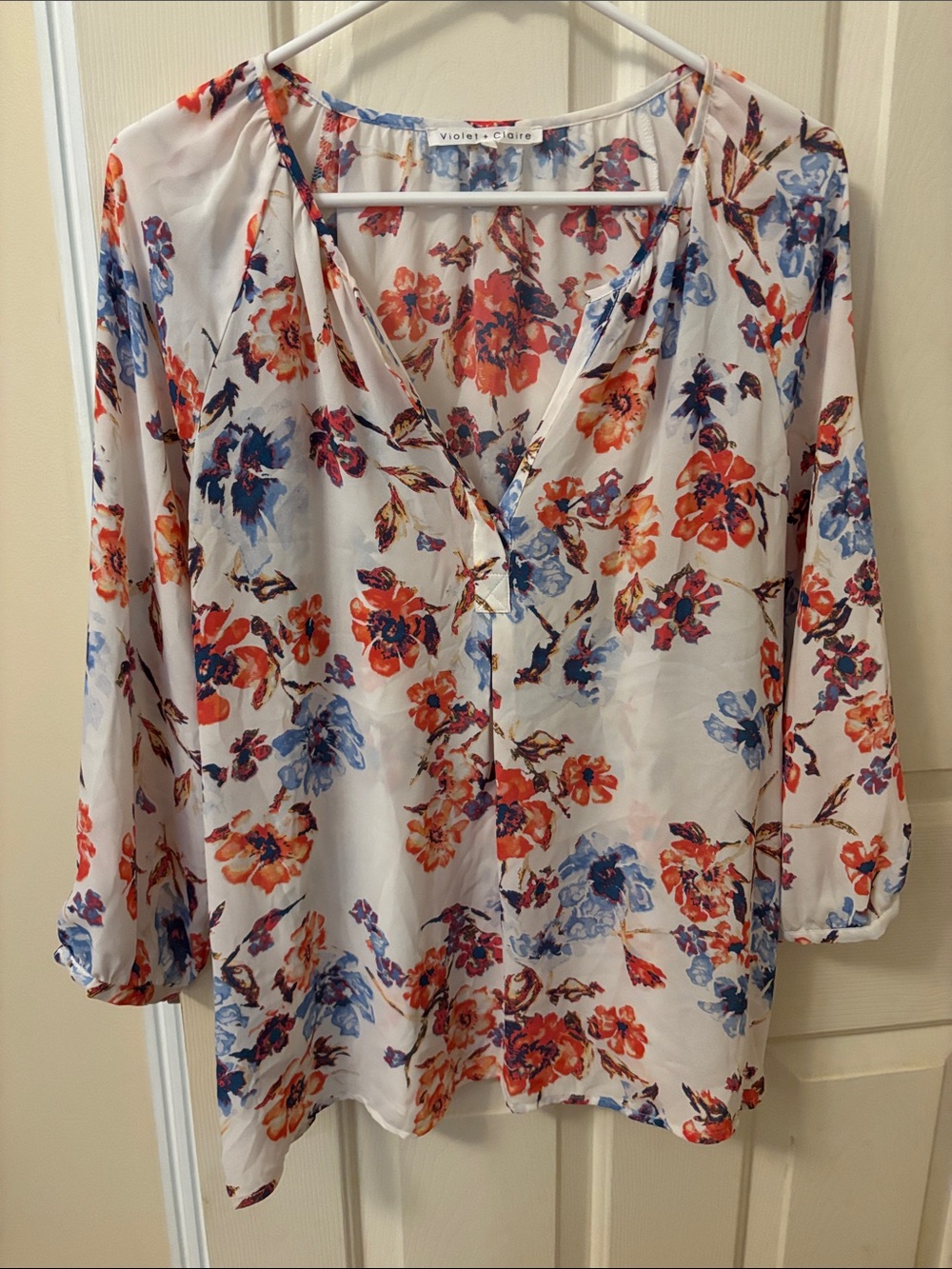 Violet & Claire White Floral Split-Neck Blouse with Red and Blue Blooms